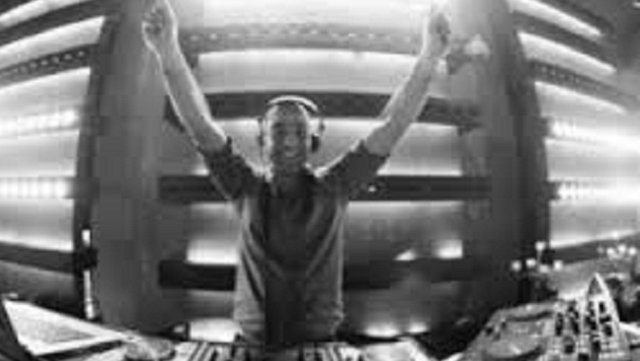 Jogy Vinyl se mueve entre lo digital y lo analógico