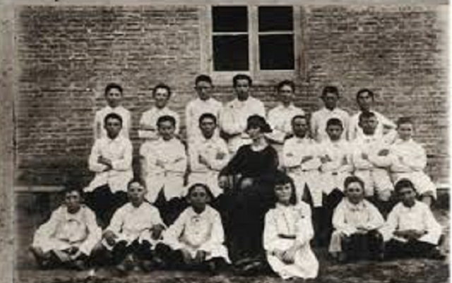 Di ershte onfirers fun der kehile:  c) Goldman, Rabinovich