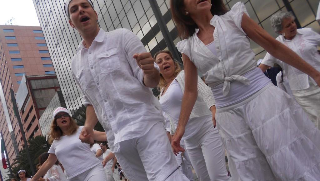 El baile por la paz que da la vuelta al mundo