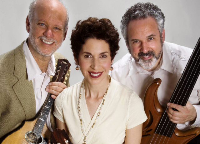 Robyn Helzner Trio: simplemente canciones