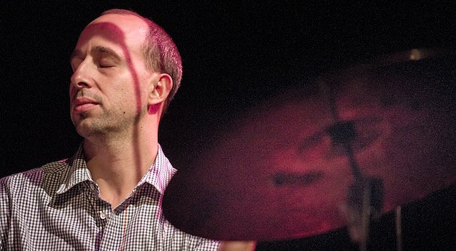 Harris Eisenstadt (IV): el elemento destructivo