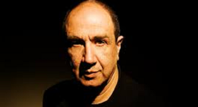 “DJ en el refugio de las mujeres golpeadas”, de Ronny Someck