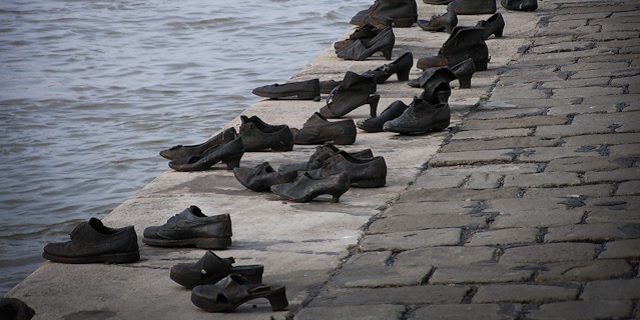 Los nazis a los que se enfrentó Ángel Sanz-Briz, con la profesora Erzsébet Dobos