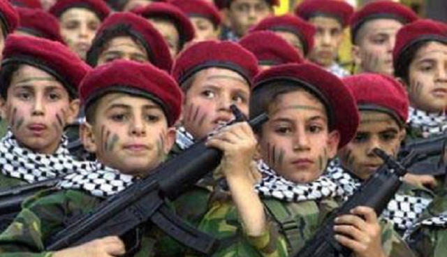 Adoctrinados para matar judíos, con el embajador Alberto Fernández (vicepresidente de MEMRI)