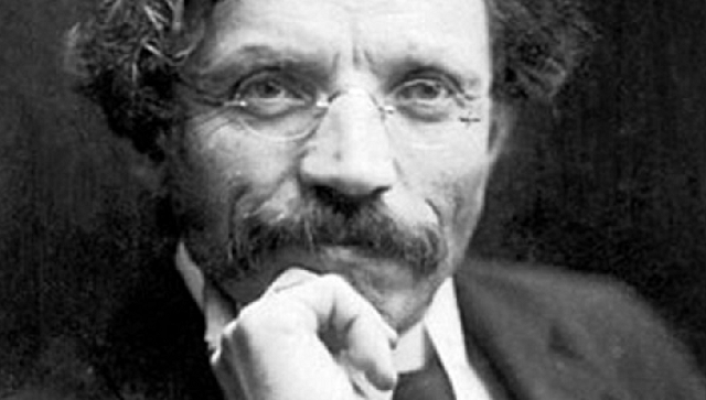 De la cuna al epitafio