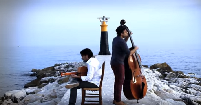 Adam Ben Ezra y su contrabajo-orquesta