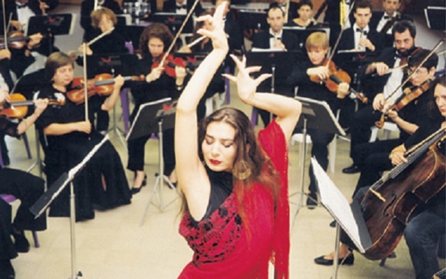 Ornili Azulay, danza y deseo