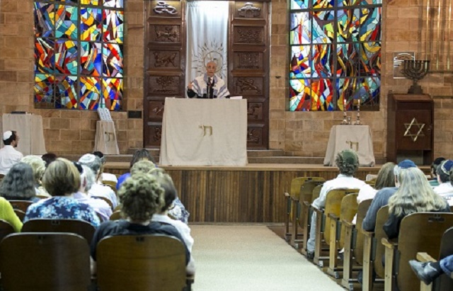 Mirando al futuro en la lucha antiterrorista, la educación y la religión