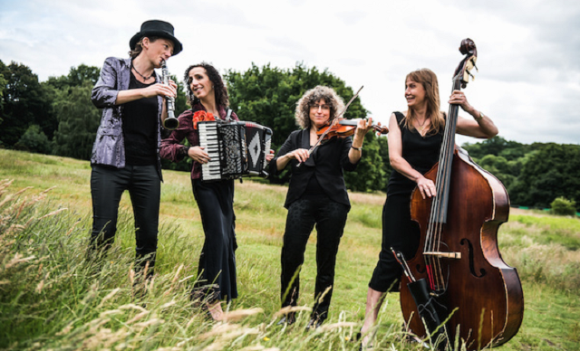 The London Klezmer Quartet: las chicas de la taberna