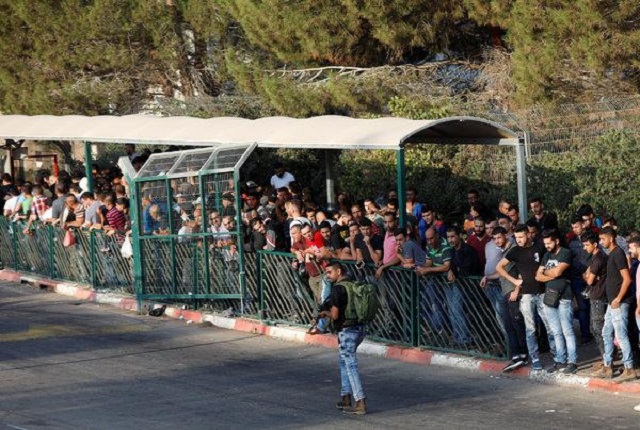 Los trabajadores palestinos que protestan en Israel