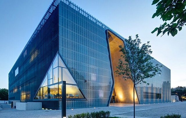 El problemático proyecto de ley polaco