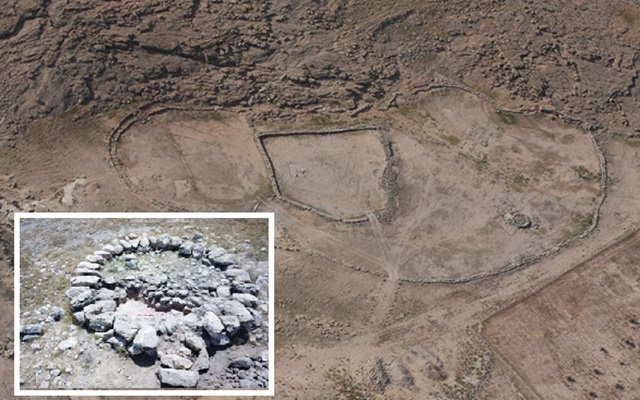 Kapót ragléi haEl: profésor Zertál al hapulján hekadúm beIsrael