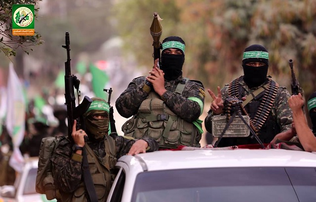 Los señores de la guerra y sus ayudantes, con Dori Lustron